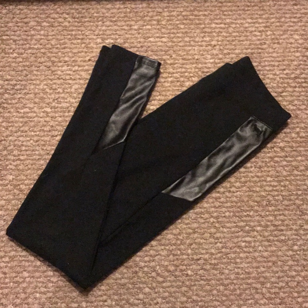 Victoria’s Secret leggings